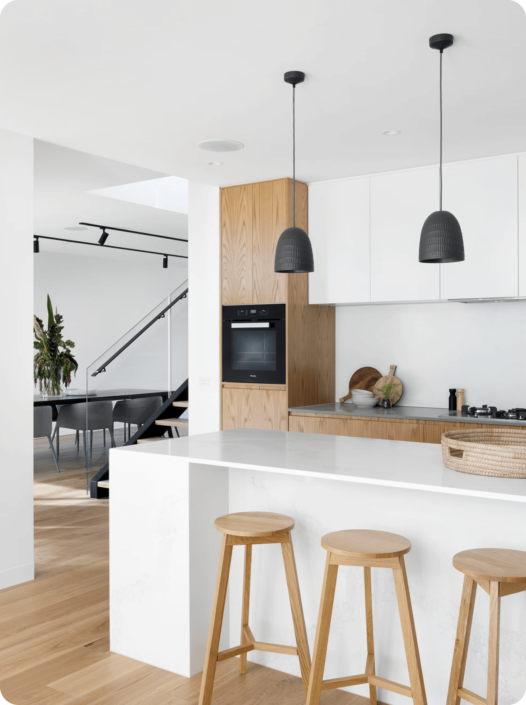 Image Title Alt Image